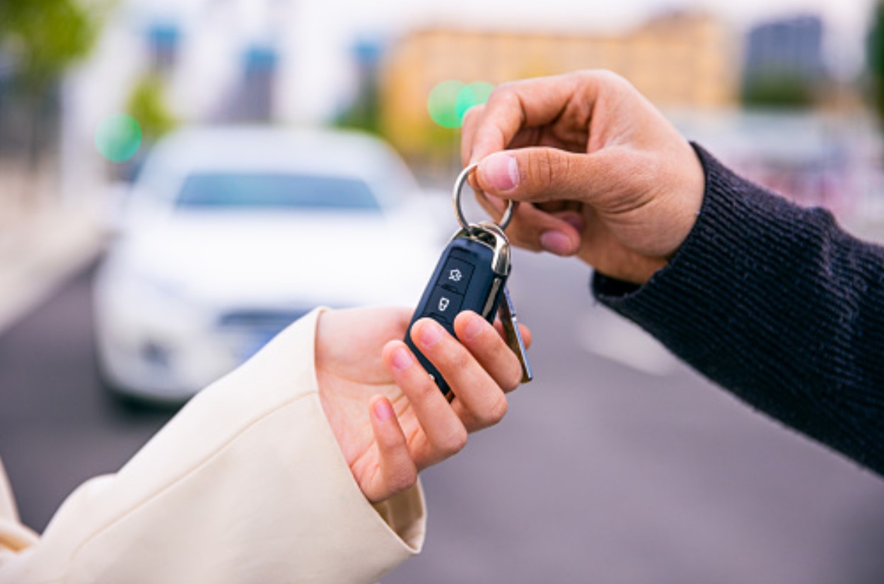 seguro de auto aplicado con llaves
