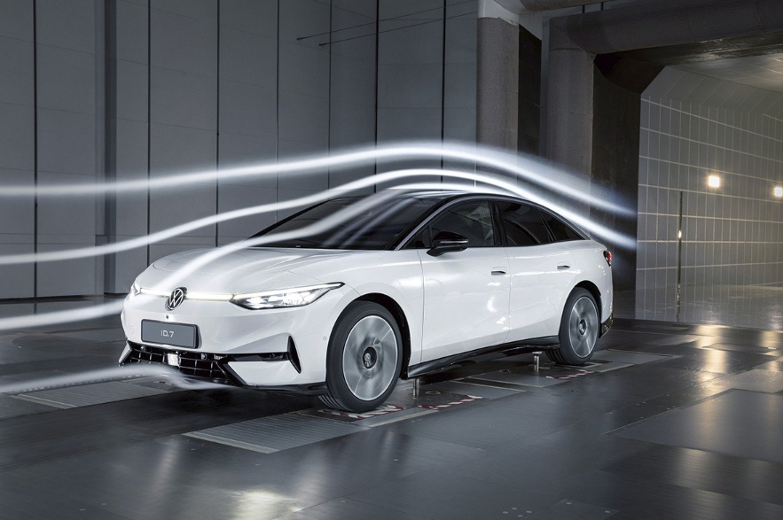 Cómo influye la aerodinámica en el comportamiento de un carro